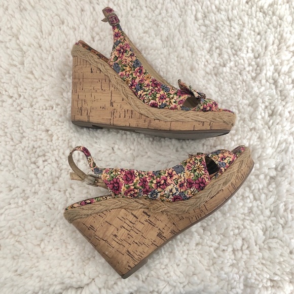 Madden Girl Shoes - Madden Girl Floral Encoree Espadrille [Size: 9]